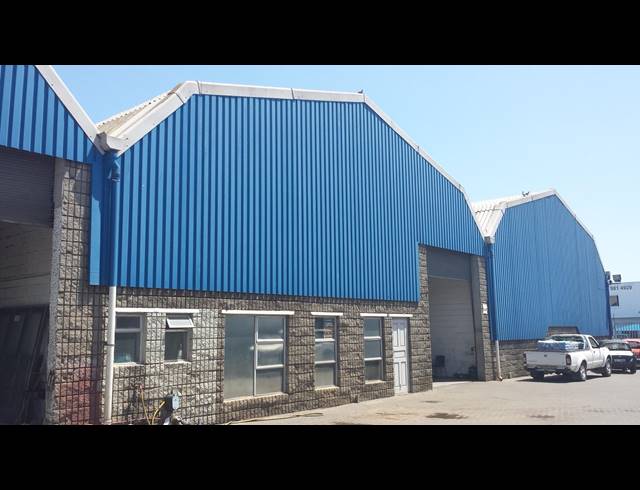 292M² FACTORY TO LET IN BRACKENFELL CENTRAL